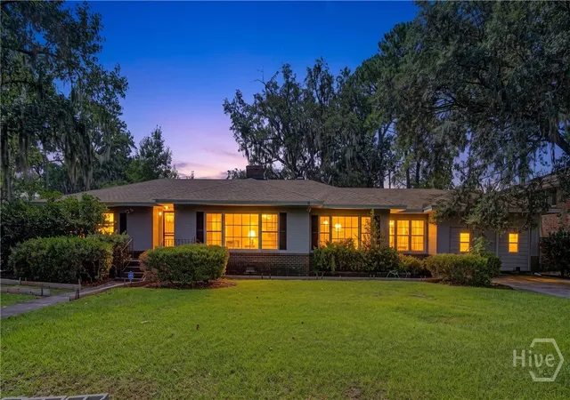 Photo 1 of Single family home for sale at 4747 Oakview Dr, Savannah, GA 31405 | MLS# SA362760 | Listing updated on 2026-08-18