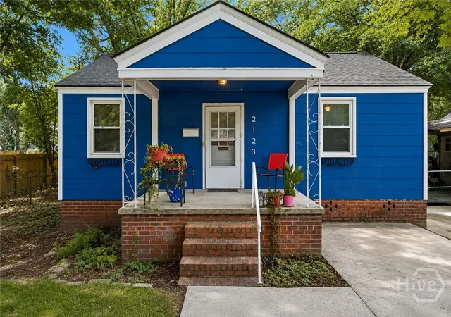 Photo 1 of Single family home for sale at 2123 Utah St, Savannah, GA 31404 | MLS# SA361185 | Listing updated on 2026-07-24