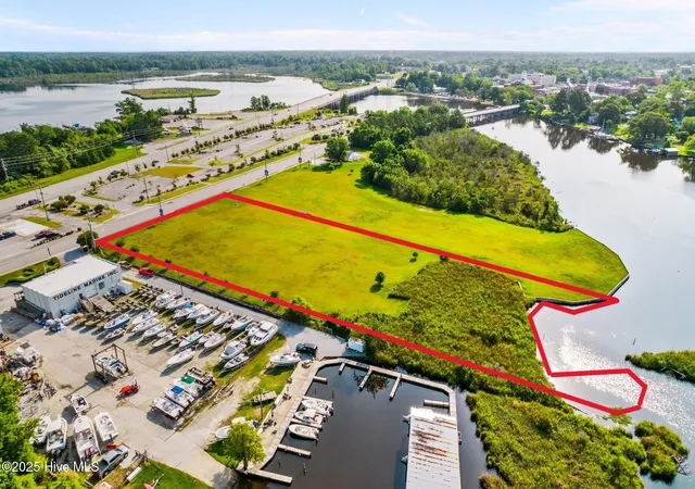 2nd image of 147 Old Bridge St, Jacksonville, NC 28540 | MLS# 100546079