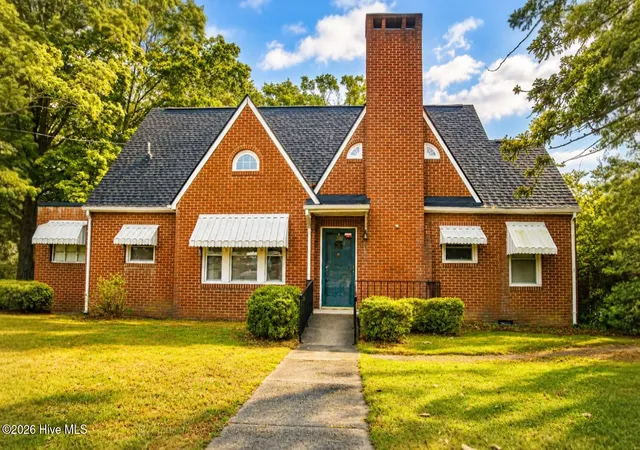 Homes for sale in Candor, NC | 200 N Main St, Candor, NC 27229 | MLS# 100571373