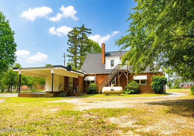 Homes for sale in Candor, NC | 200 N Main St, Candor, NC 27229 | MLS# 100571373