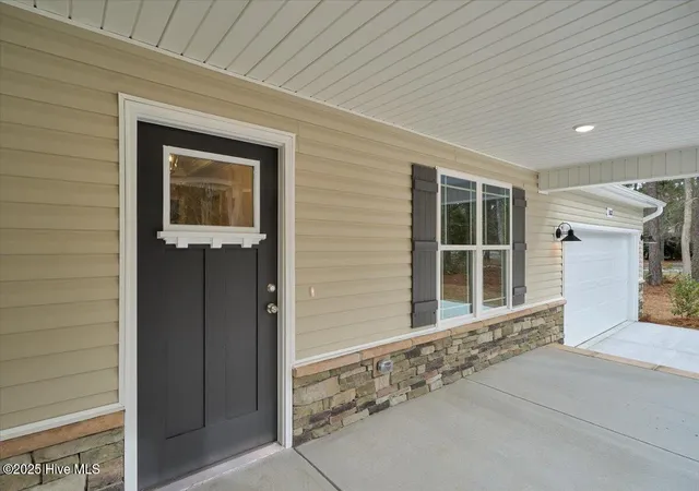 Photo 4 of Single family home for sale at 30121 Deercroft Dr, Wagram, NC 28396 | MLS# 100525087 | Listing updated on 2026-09-30