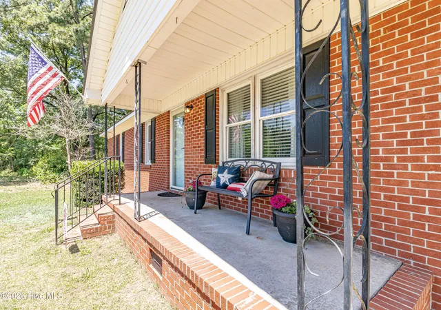 3rd image of 989 Garner Chapel Rd, Mount Olive, NC 28365 | MLS# 100574912