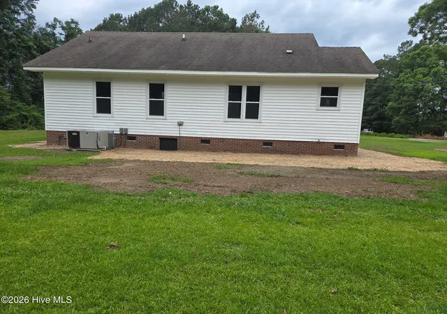 Homes for sale in Ahoskie, NC | 208 Holloman Rd, Ahoskie, NC 27910 | MLS# 100584169
