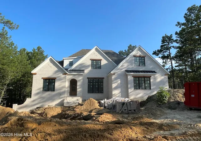 Photo 1 of Single family home for sale at 160 Westwood Rd, Pinehurst, NC 28374 | MLS# 100559138 | Listing updated on 2026-08-07