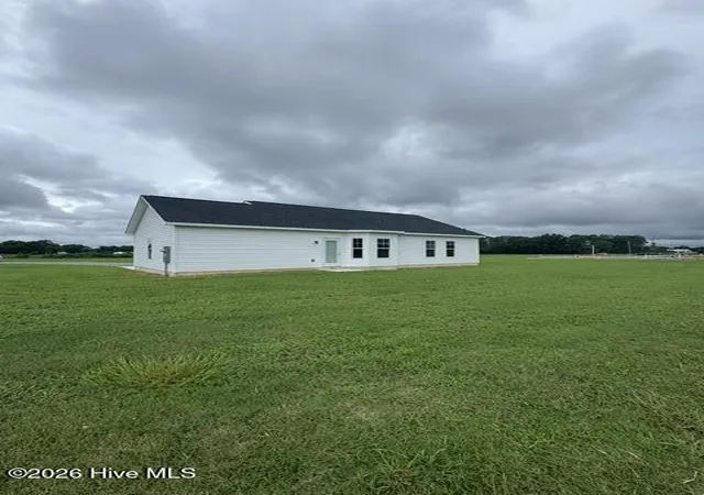 Photo 3 of Single family home for sale at 2312 Indian Town Rd, Clinton, NC 28328 | MLS# 100564217 | Listing updated on 2026-10-01