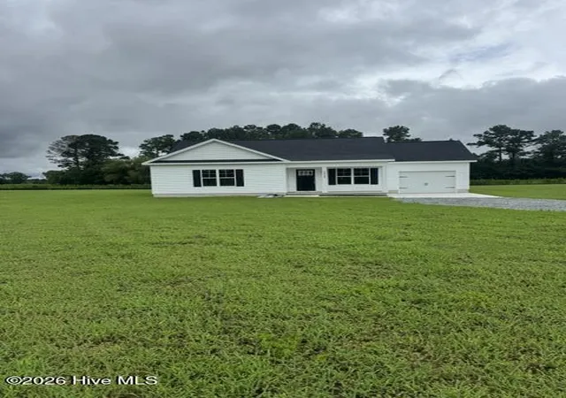 Photo 4 of Single family home for sale at 2312 Indian Town Rd, Clinton, NC 28328 | MLS# 100564217 | Listing updated on 2026-10-01