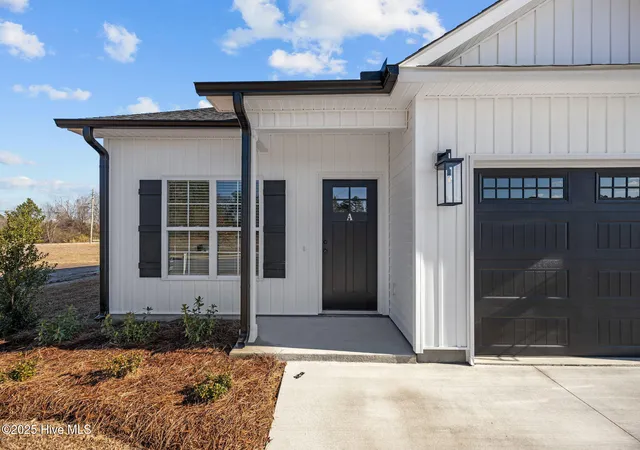 Photo 3 of Townhouse for sale at 105 Lady O Dr #A, Greenville, NC 27834 | MLS# 100544012 | Listing updated on 2026-07-06