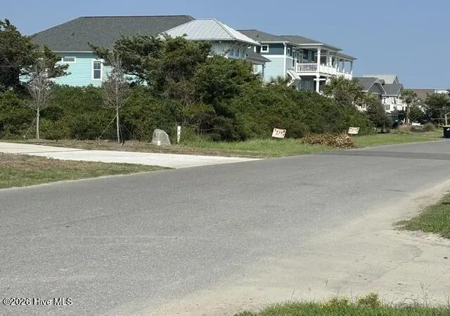 Photo 4 of Land for sale at 606 E Dolphin Dr, Oak Island, NC 28465 | MLS# 100596556 | Listing updated on 2026-08-17