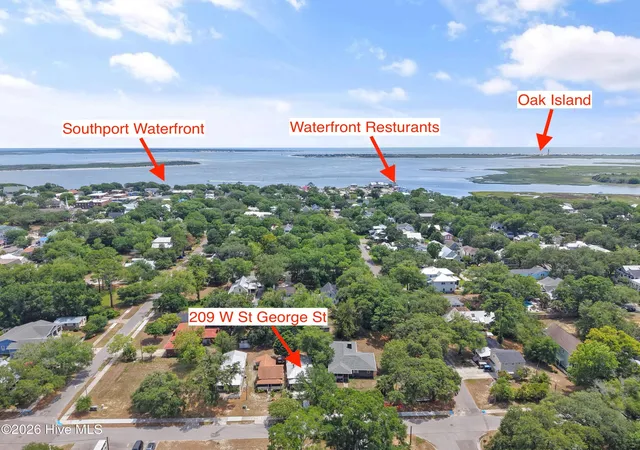 Photo 3 of Single family home for sale at 209 W St George St, Southport, NC 28461 | MLS# 100589571 | Listing updated on 2026-09-20