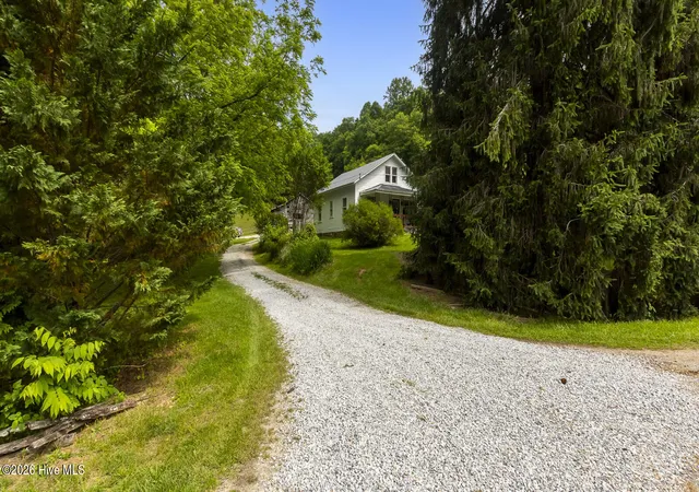Homes for sale in Topton, NC | 1740 Winding Stairs Rd, Topton, NC 28781 | MLS# 100584922