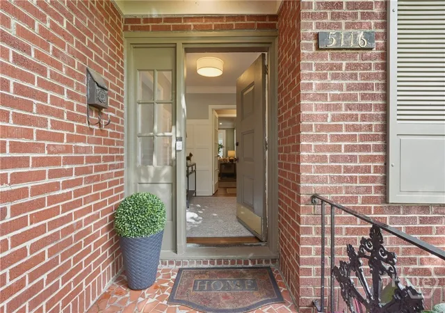 Photo 4 of Single family home for sale at 5116 Abercorn St, Savannah, GA 31405 | MLS# SA362074 | Listing updated on 2026-09-03