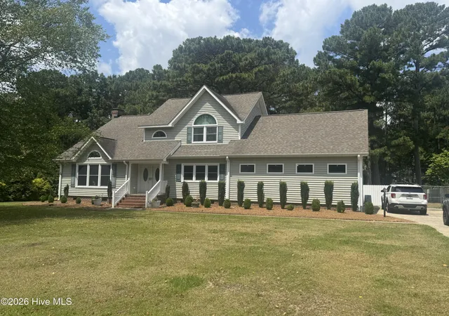 Photo 1 of Single family home for sale at 127 Squire Dr, Winterville, NC 28590 | MLS# 100583631 | Listing updated on 2026-06-23