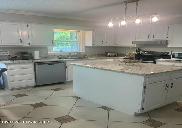 Photo 4 of Single family home for sale at 127 Squire Dr, Winterville, NC 28590 | MLS# 100583631 | Listing updated on 2026-06-23
