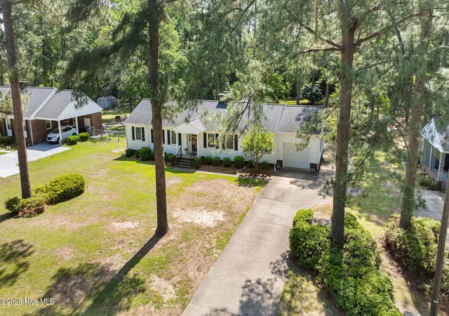 Homes for sale in Goldsboro, NC | 1925 Pinemont Cir, Goldsboro, NC 27534 | MLS# 100575223