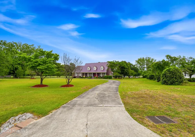 Photo 3 of Single family home for sale at 2000 Moltonville Rd, Clinton, NC 28328 | MLS# 100571807 | Listing updated on 2026-09-08