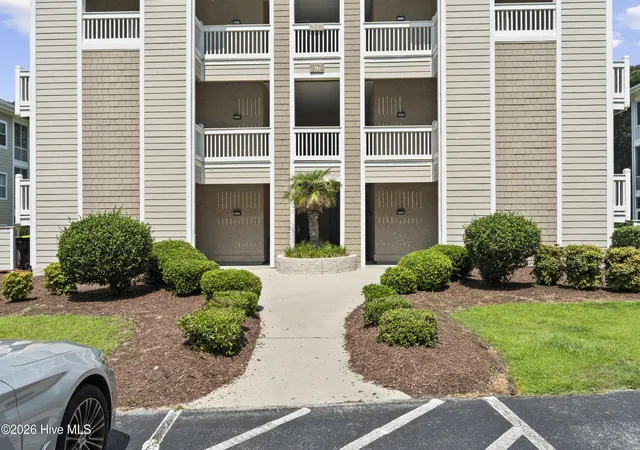 Listing Photo 4 - Condo for sale in building located at 233 Kings Trl, Sunset Beach, NC 28468 - Unit # 2006