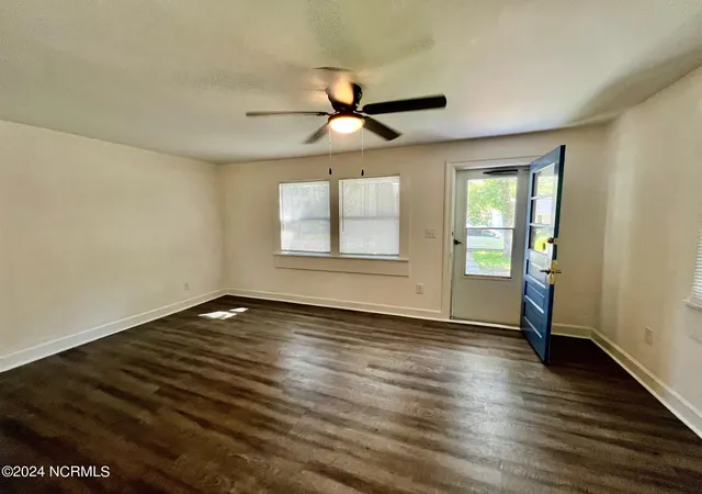 Photo 2 of Single family home for sale at 4110 E Pine St, Farmville, NC 27828 | MLS# 100592562 | Listing updated on 2026-07-30