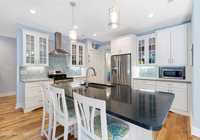 5th image of 121 Sea Isle North Dr #& Slip 20, Atlantic Beach, NC 28512 | MLS# 100569304