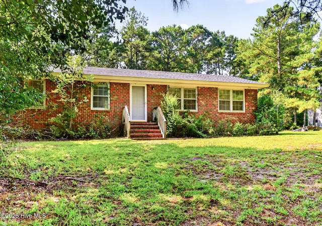 Photo 2 of Single family home for sale at 8206 Sidbury Rd, Wilmington, NC 28411 | MLS# 100596247 | Listing updated on 2026-09-09