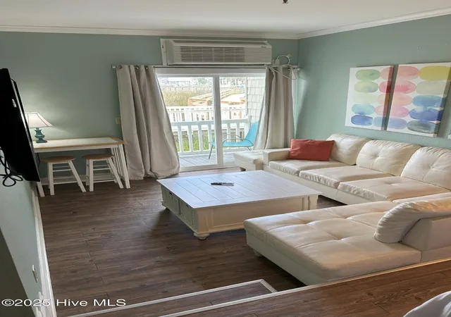 Photo 4 of Condo for sale at 602 W Ft Macon Rd #118, Atlantic Beach, NC 28512 | MLS# 100590115 | Listing updated on 2026-10-02