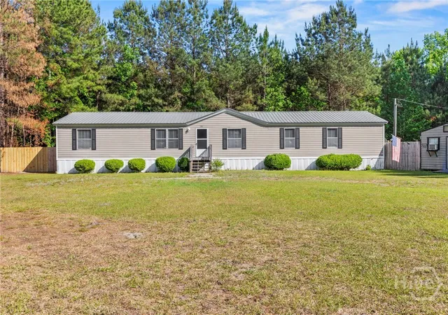 Homes for sale in Springfield, GA | 179 Pearl Davis Rd, Springfield, GA 31329 | MLS# SA355392