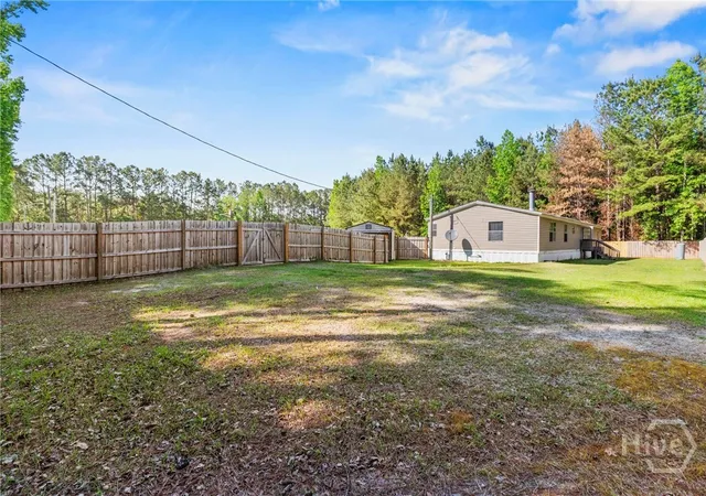 Homes for sale in Springfield, GA | 179 Pearl Davis Rd, Springfield, GA 31329 | MLS# SA355392