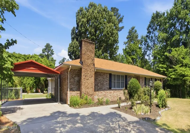 Homes for sale in Grifton, NC | 6364 Niblick Rd, Grifton, NC 28530 | MLS# 100581412