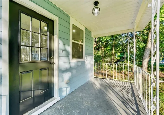 Homes for sale in Savannah, GA | 1329 E 33Rd St, Savannah, GA 31404 | MLS# SA356580