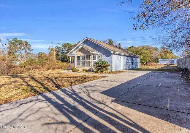 3rd image of 9564 Holly Hills Dr Ne, Leland, NC 28451 | MLS# 100546331