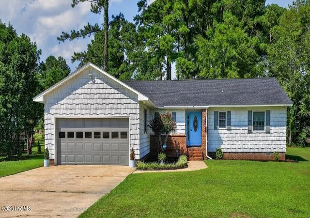 Photo 1 of Single family home for sale at 6103 Falcon Dr, New Bern, NC 28560 | MLS# 100589589 | Listing updated on 2026-08-29