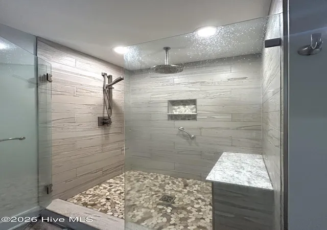 Photo 3 of Single family home for sale at 212 Chestwood Dr, Hubert, NC 28539 | MLS# 100596750 | Listing updated on 2026-08-18