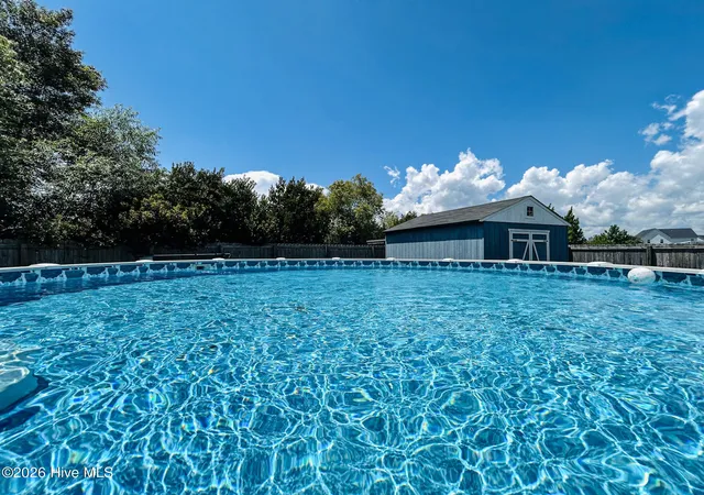 Photo 4 of Single family home for sale at 212 Chestwood Dr, Hubert, NC 28539 | MLS# 100596750 | Listing updated on 2026-08-18