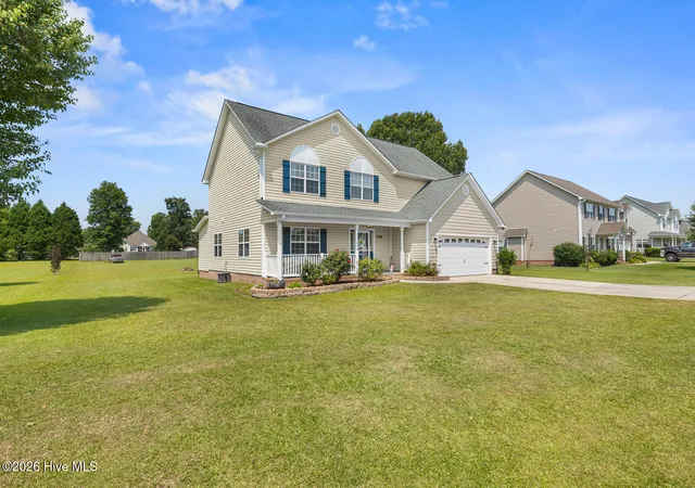 Photo 2 of Single family home for sale at 108 River Blf Dr, Jacksonville, NC 28540 | MLS# 100582271 | Listing updated on 2026-09-20