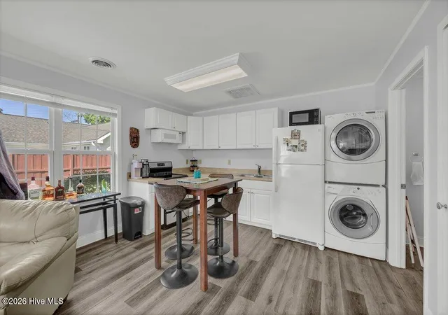 Homes for sale in Wilmington, NC | 1107 Pine Grove Dr, Wilmington, NC 28409 | MLS# 100587986