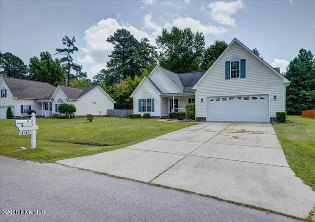 Photo 3 of Single family home for sale at 105 Croatan Woods Dr, New Bern, NC 28562 | MLS# 100587931 | Listing updated on 2026-08-05