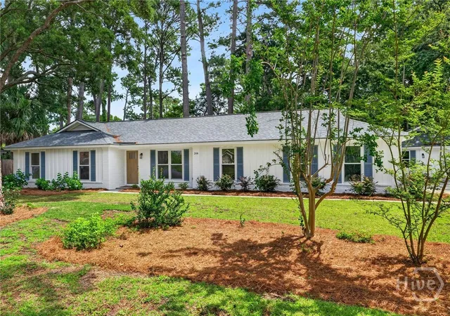 Homes for sale in Savannah, GA | 208 Dobson Rd, Savannah, GA 31410 | MLS# SA358895