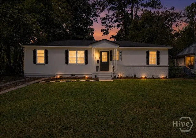 Photo 2 of Single family home for sale at 325 Bunting Dr, Savannah, GA 31404 | MLS# SA361494 | Listing updated on 2026-09-04