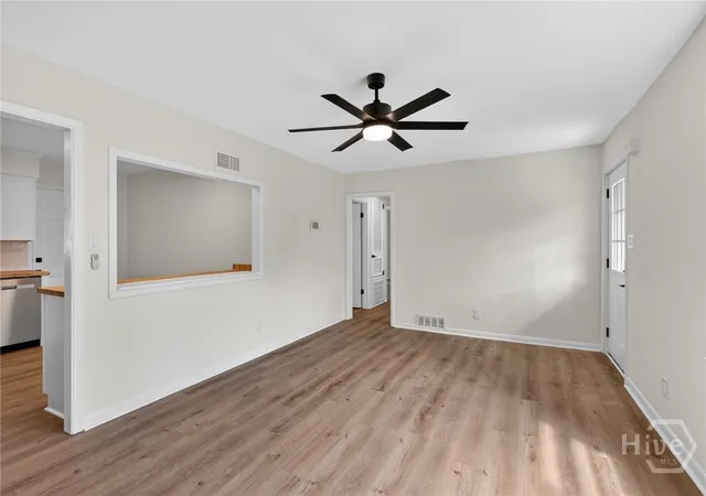 Photo 3 of Single family home for sale at 325 Bunting Dr, Savannah, GA 31404 | MLS# SA361494 | Listing updated on 2026-09-04