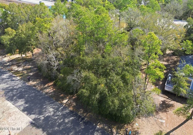 4th image of 142 Nw 1St St, Oak Island, NC 28465 | MLS# 100559673