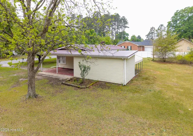 Homes for sale in Garland, NC | 321 N Church Ave, Garland, NC 28441 | MLS# 100566821