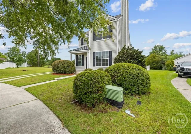 Photo 3 of Single family home for sale at 22 Godley Park Way, Savannah, GA 31407 | MLS# SA362386 | Listing updated on 2026-08-10