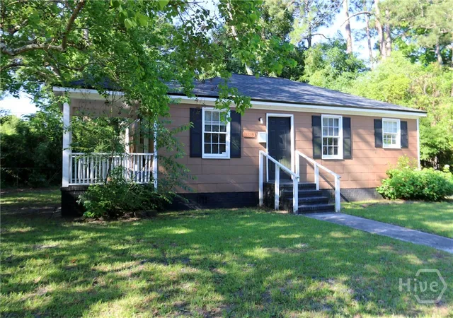 Homes for sale in Savannah, GA | 2309 Lorraine Dr, Savannah, GA 31404 | MLS# SA355329