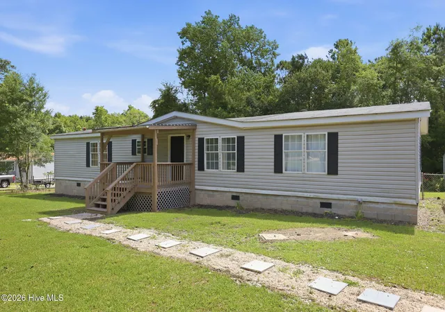 Photo 3 of Manufactured home for sale at 123 Youpon Dr, Hubert, NC 28539 | MLS# 100584186 | Listing updated on 2026-08-27
