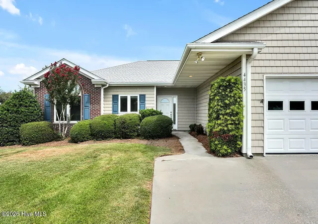 Photo 4 of Townhouse for sale at 4435 Willow Moss Way, Southport, NC 28461 | MLS# 100592946 | Listing updated on 2026-07-31