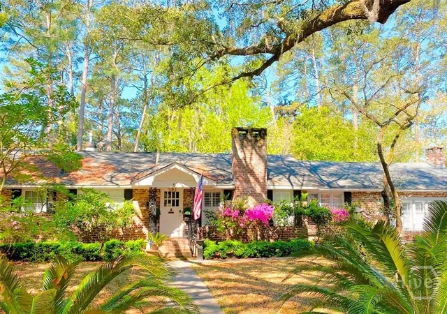 Photo 3 of Single family home for sale at 5 Reynolds Cir, Savannah, GA 31405 | MLS# SA355239 | Listing updated on 2026-07-07