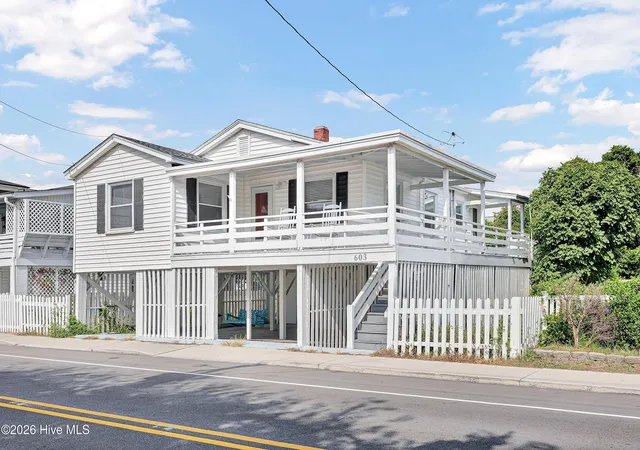 Photo 3 of Single family home for sale at 603 N Lumina Ave, Wrightsville Beach, NC 28480 | MLS# 100583118 | Listing updated on 2026-09-21