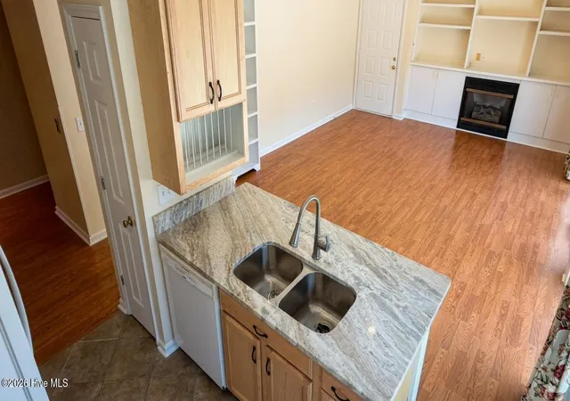 3rd image of 928 Summerlin Falls Ct, Wilmington, NC 28412 | MLS# 100574716