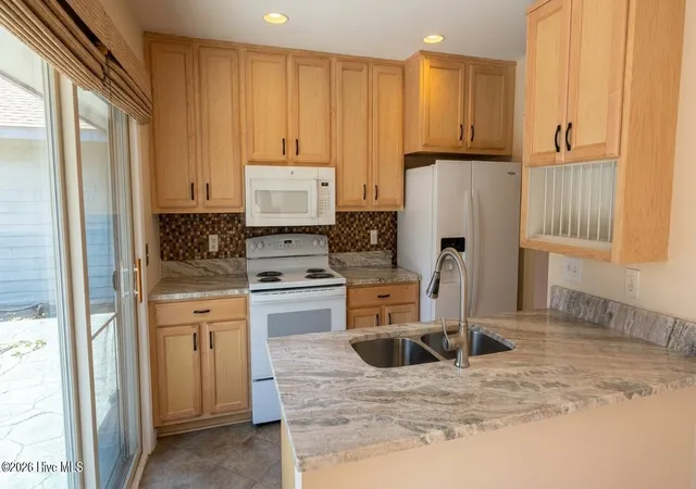 4th image of 928 Summerlin Falls Ct, Wilmington, NC 28412 | MLS# 100574716
