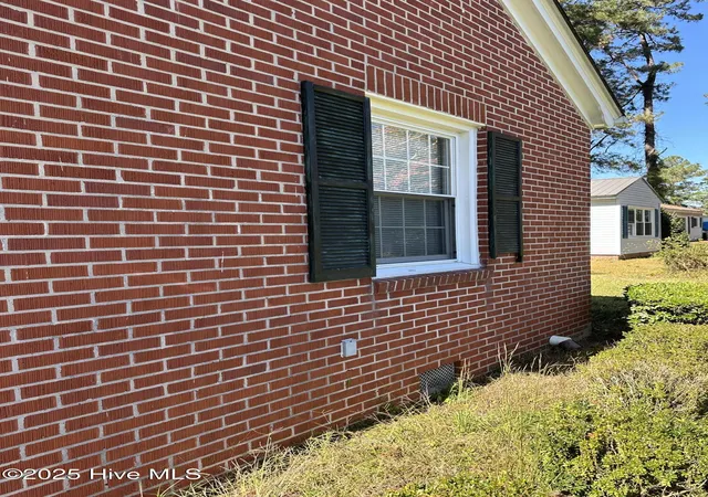 Homes for sale in Chadbourn, NC | 615 N Elm St, Chadbourn, NC 28431 | MLS# 100569729